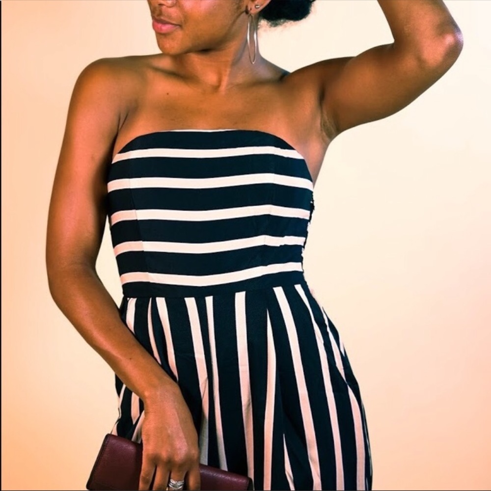Striped halter romper - Picture 2 of 3